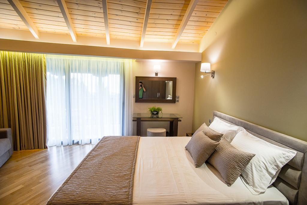 Nepheli Hotel Kastrosikia Exterior photo