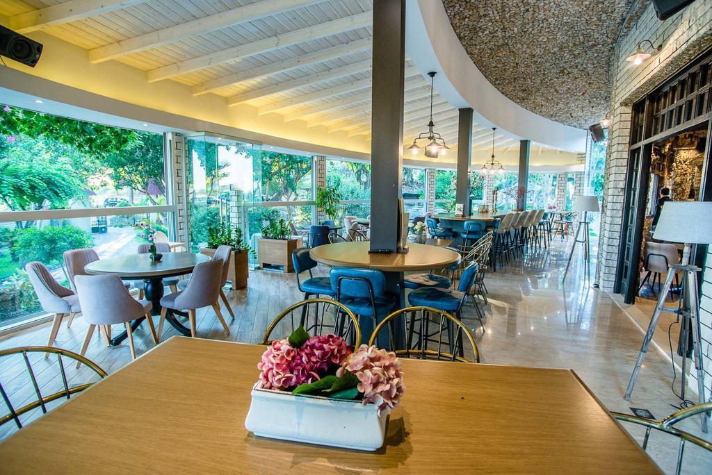 Nepheli Hotel Kastrosikia Exterior photo