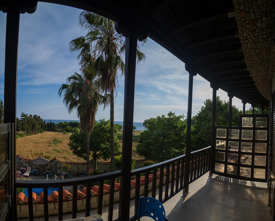 Nepheli Hotel Kastrosikia Exterior photo